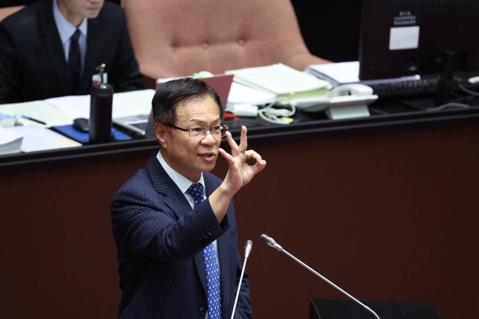 張啓楷提醒,政府勿動輒用全民荷包補貼特定業者。(圖/張啓楷國會辦公室)