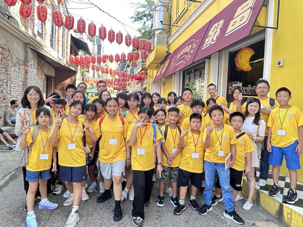 尖石鄉錦屏國小學童到馬來西亞感恩巡演，開闊眼界翻轉貧窮困境。（圖/記者黃溎芬翻攝）