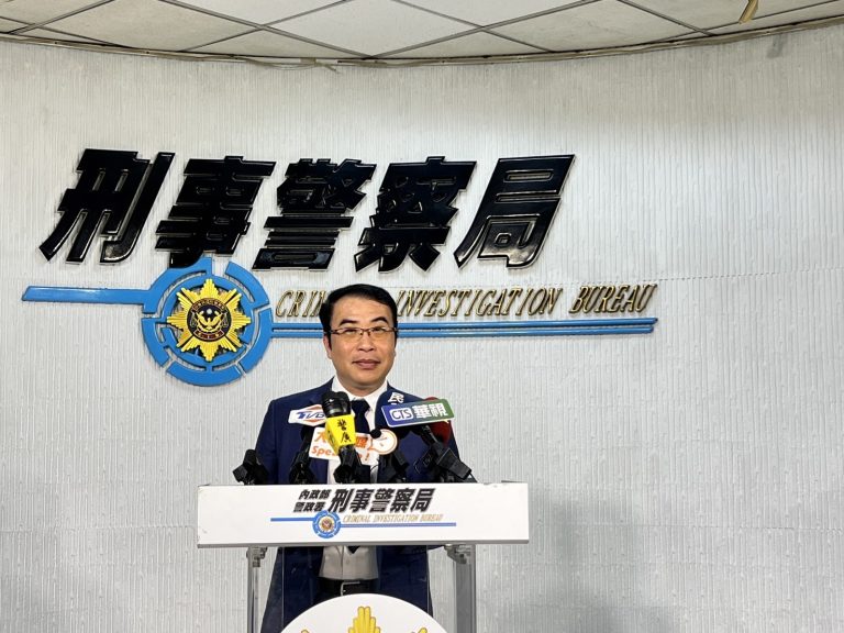 刑事局九大一隊副隊長陳彥名說明案情。(記者徐煜勝翻攝)