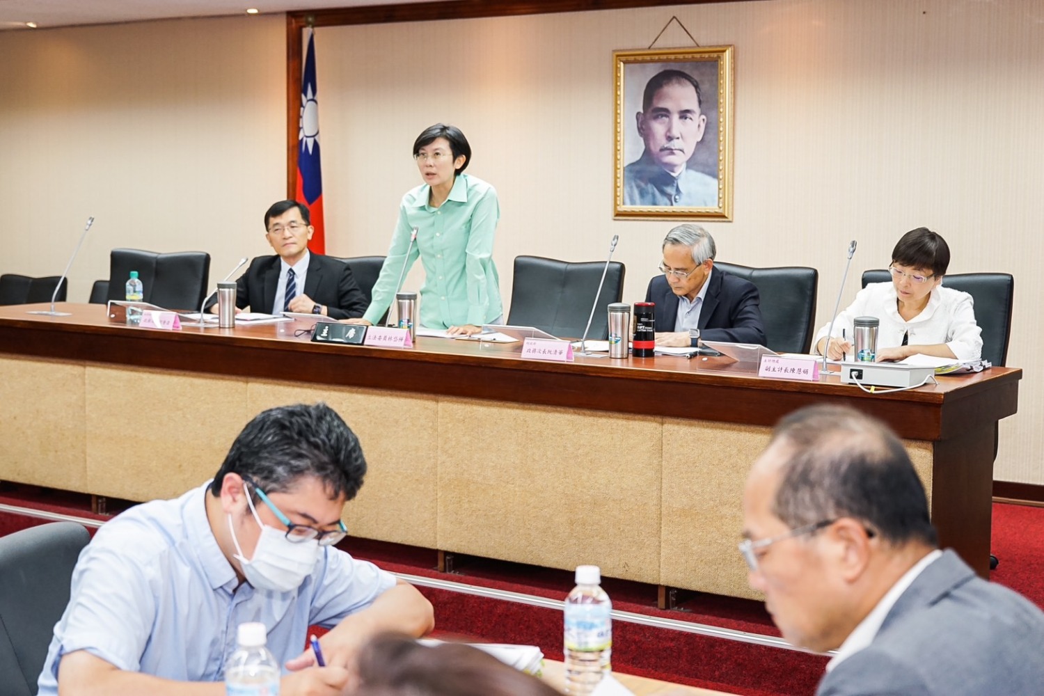民進黨立法委員林岱樺今日於立法院主持「凱米颱風」災後復原援助協調會。(圖/林岱樺國會辦公室)
