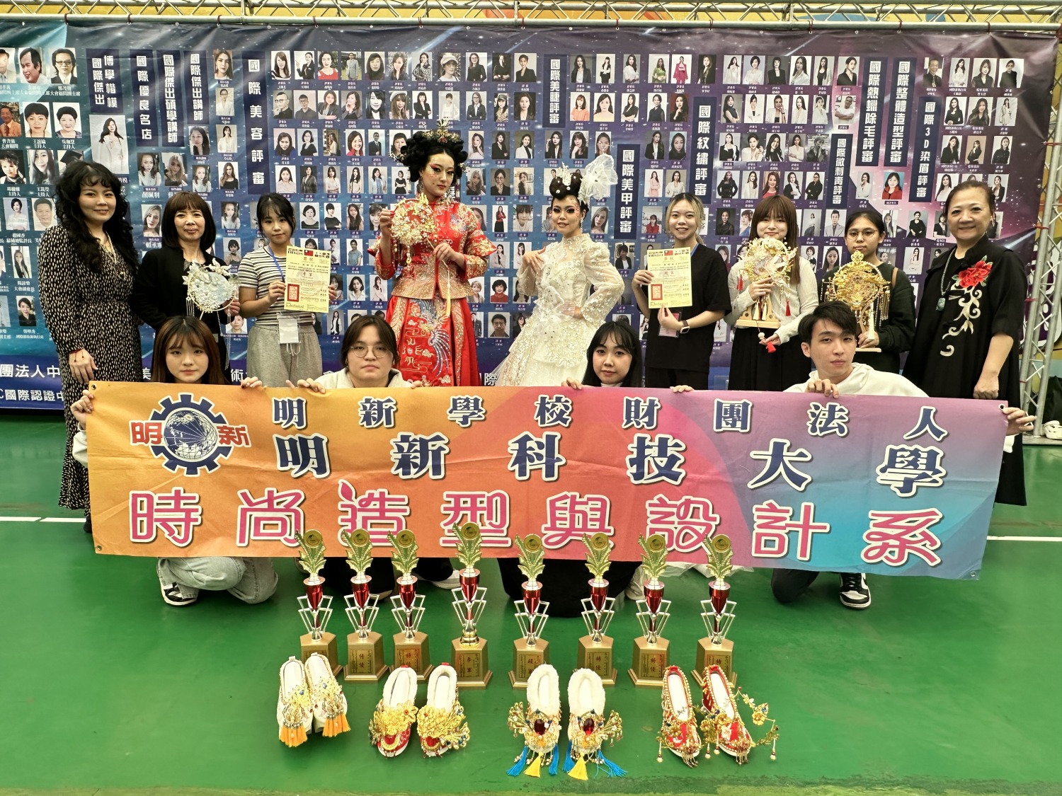 明新科技大學時尚造型與設計系在此次大賽中表現出色。(圖/記者林照東攝)