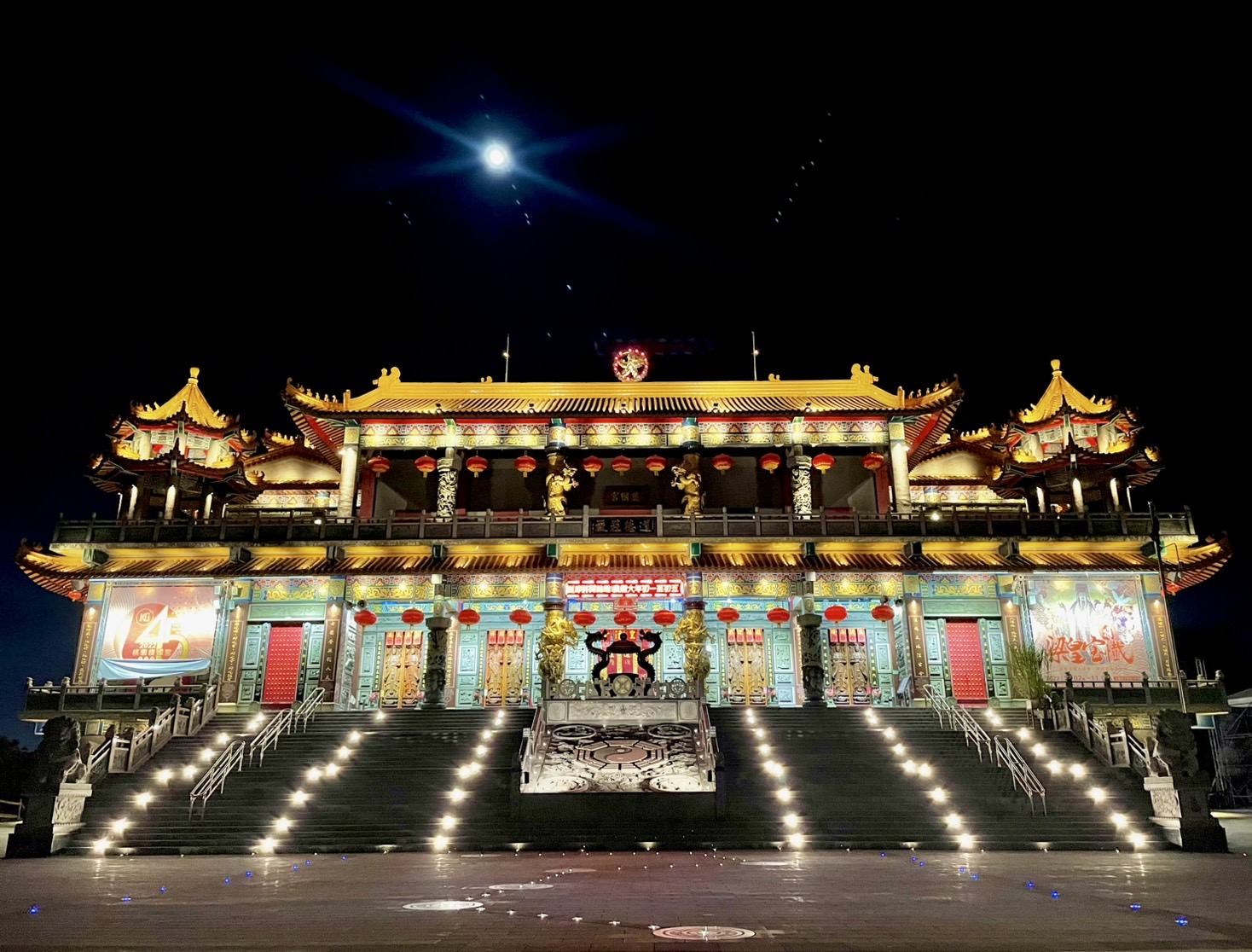 北台灣最具特色、最大建築的桃園護國宮太子爺廟,值得春遊探訪。(圖/桃園護國宮提供)
