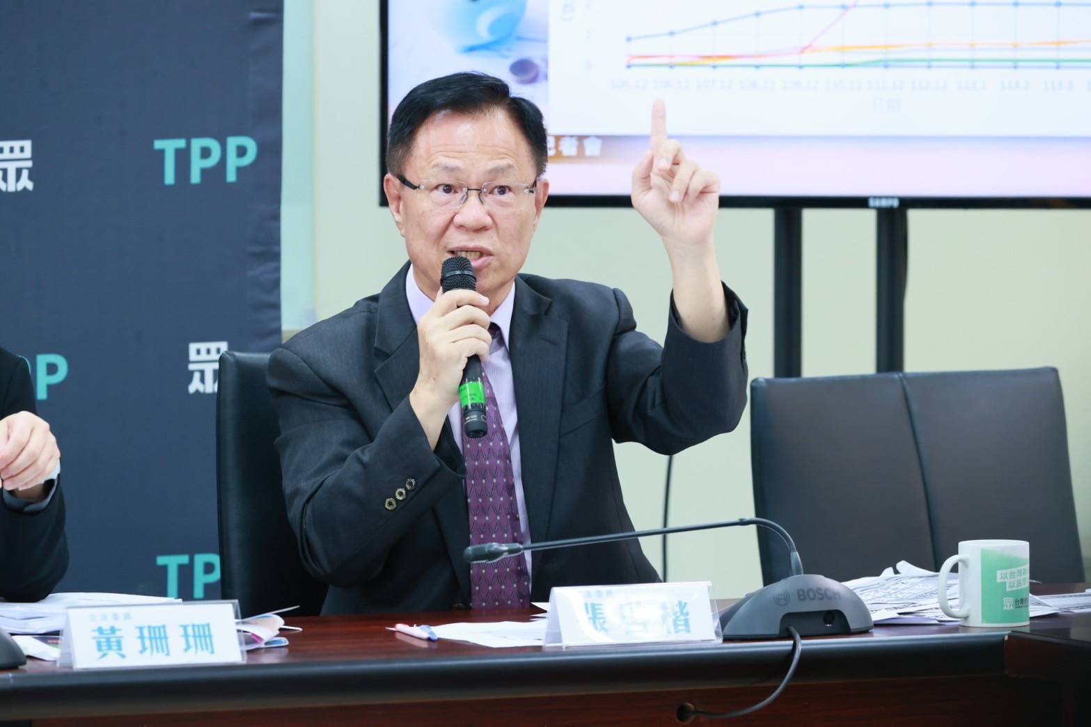 張啓楷喊話請民進黨不要再造謠,更別欺負警消。(圖/張啓楷國會辦公室)