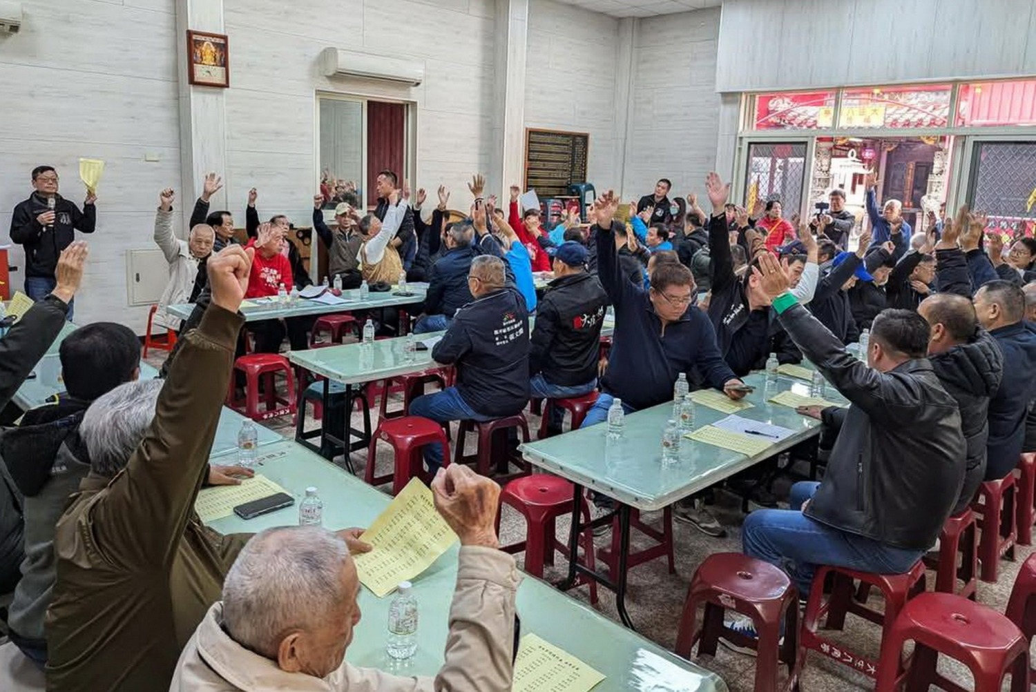 浩天宮管理委員會及監事改選改選,重建主委王經綻最高票當選第六屆主任委員。(圖/浩天宮管理委員會)