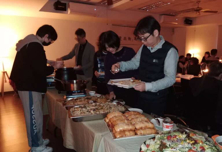 別開生面的燭光晚餐驚豔好光發現暗視覺，要為學童啟動視力全保護。（圖/記者黃溎芬攝影）