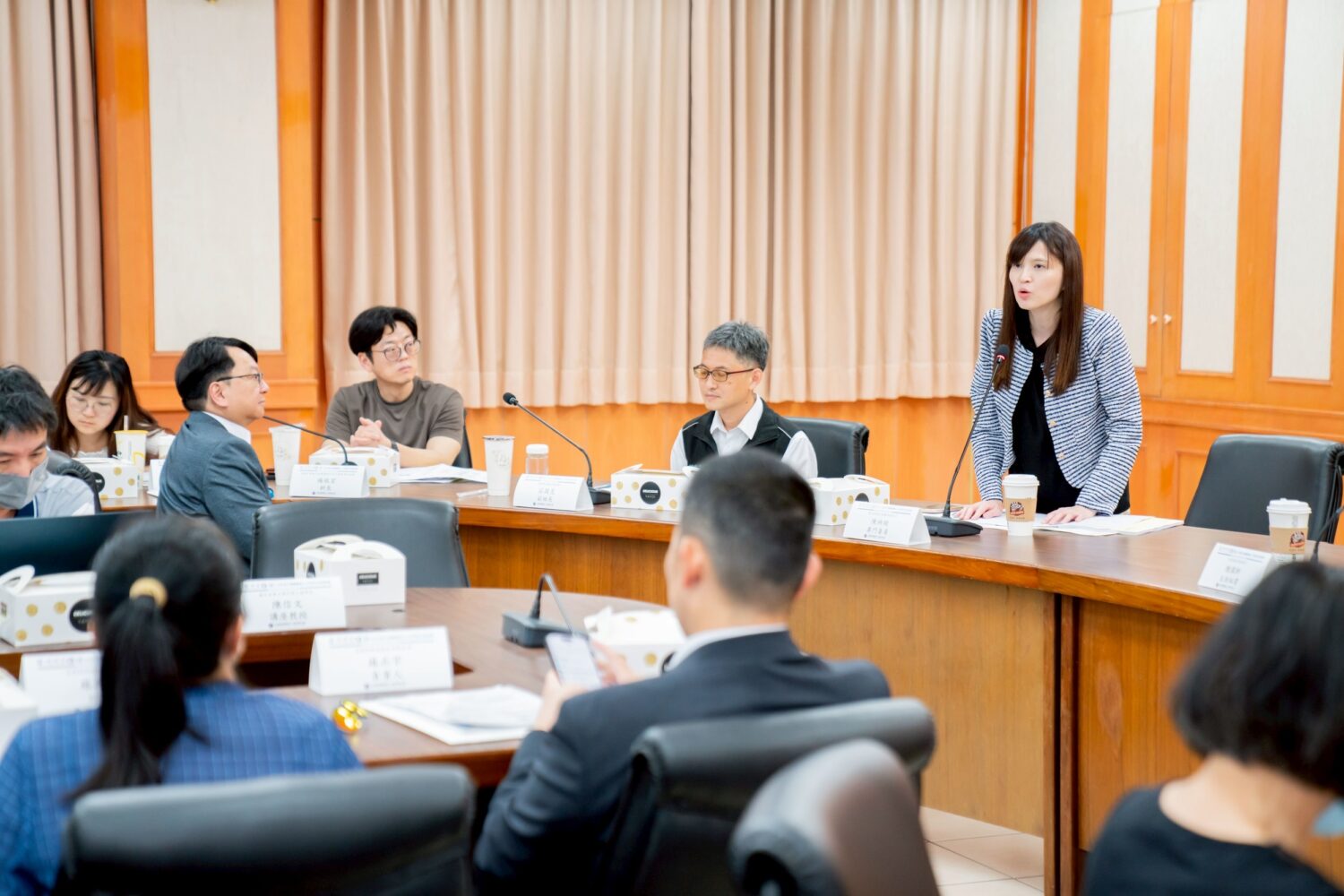 教育部技術及職業教育司陳映璇專門委員出席主持與致詞。(圖/記者林照東翻攝)