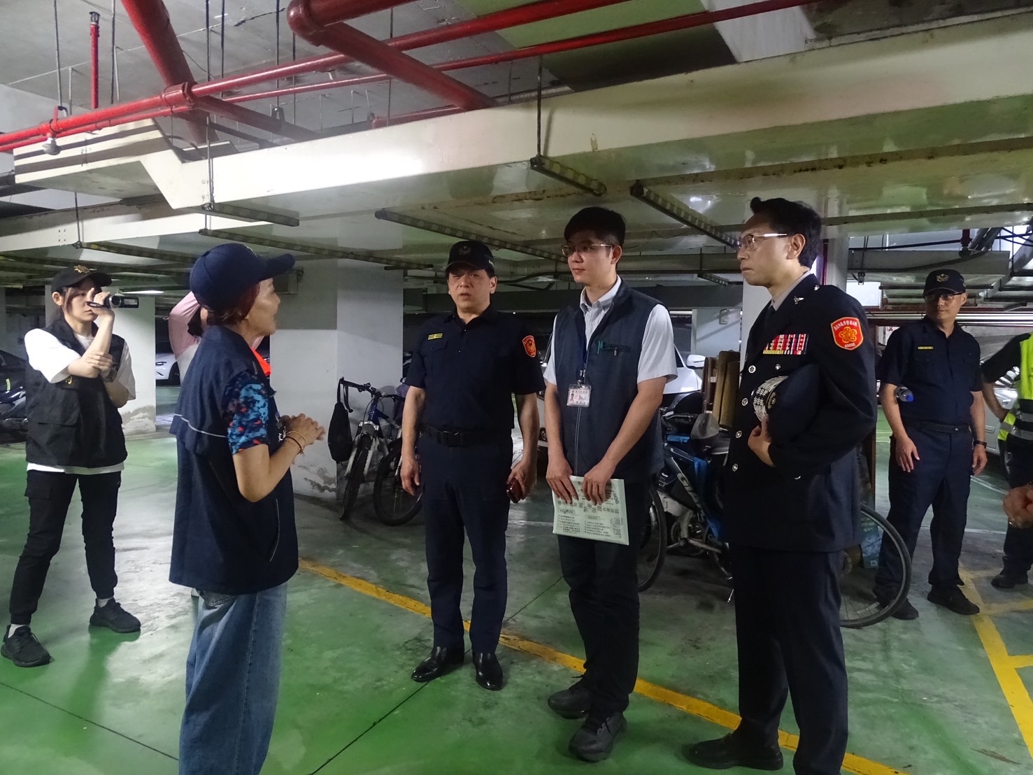 文山第一分局結合民力強化「2025城鎮韌性防空演習」新版警政APP成亮點 - 