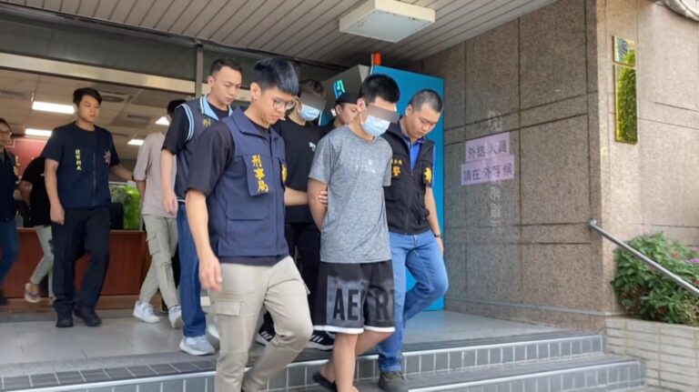 刑事局破獲駭客詐騙集團,逮捕林姓主嫌等37人。(刑事局提供)