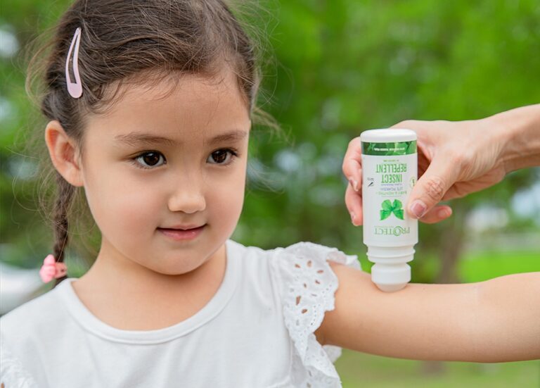 Skin Technology的品牌精神強調「家庭友善」不含 DEET，主要成份 Picaridin（派卡瑞丁）提供長效防護，同時溫和不刺激，適合孕婦及幼童使用。(圖片/瑞斌國際 提供)