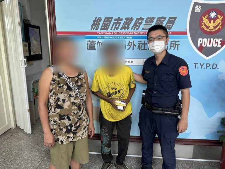 79歲失智老翁前天前往菜園時走失,在員警積極搜查下最終於昨日中午尋獲,家屬致上謝意。