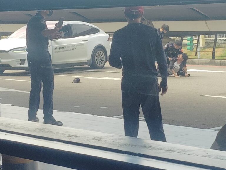 緝捕畫面(圖/記者戴昱弘 翻攝）