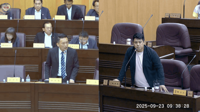 桃園市副市長蘇俊賓（左）、桃園市議員蘇偉恩（右）。（圖／桃園市議會議事直播）