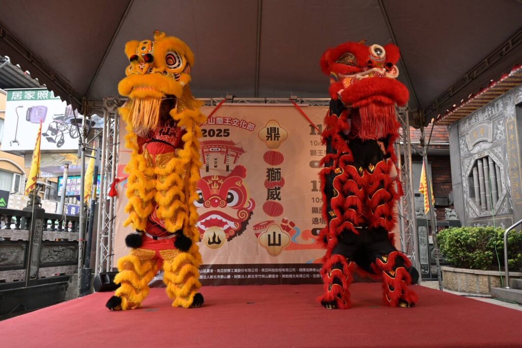 今年新北市泰山獅王文化節，全國頂尖舞獅隊伍將挑戰高難度樁陣，帶來驚心動魄的視覺震撼。(圖/泰山區公所提供)