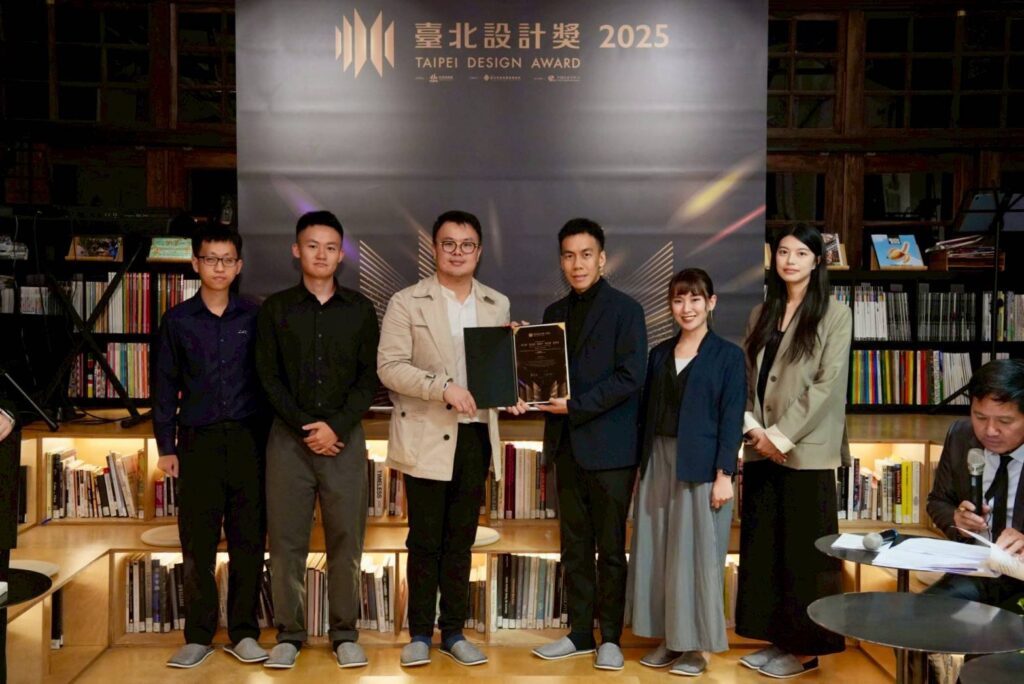 2025臺北設計獎設計師之夜,本年度入圍設計師代表合影。(圖/主辦單位 提供)