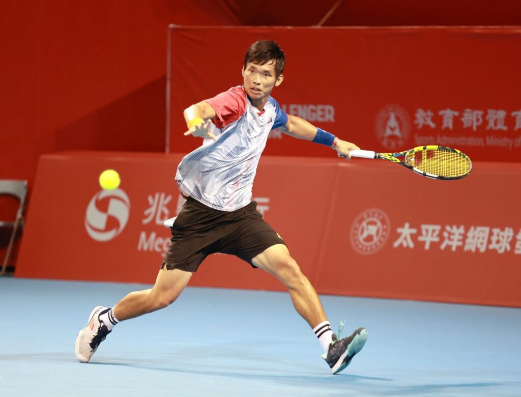《臺灣華國三太子盃》許育修、何承叡領軍迎戰強敵 吳東霖、莊吉生獲頒單打會內賽外卡 | 索引新聞 INDEX News 何承叡去年勇奪雙打冠軍。(圖/主辦單位提供)