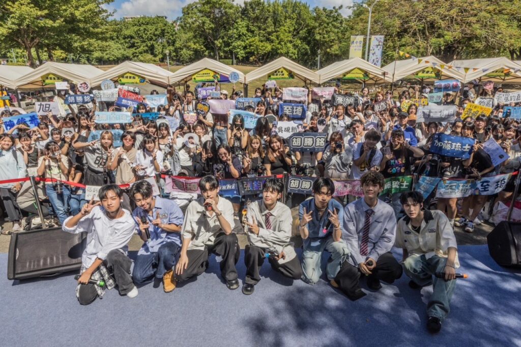 人氣男團 F.F.O 為自綠生活節開唱，現場聚集大批熱情粉絲。（圖/今周刊提供）