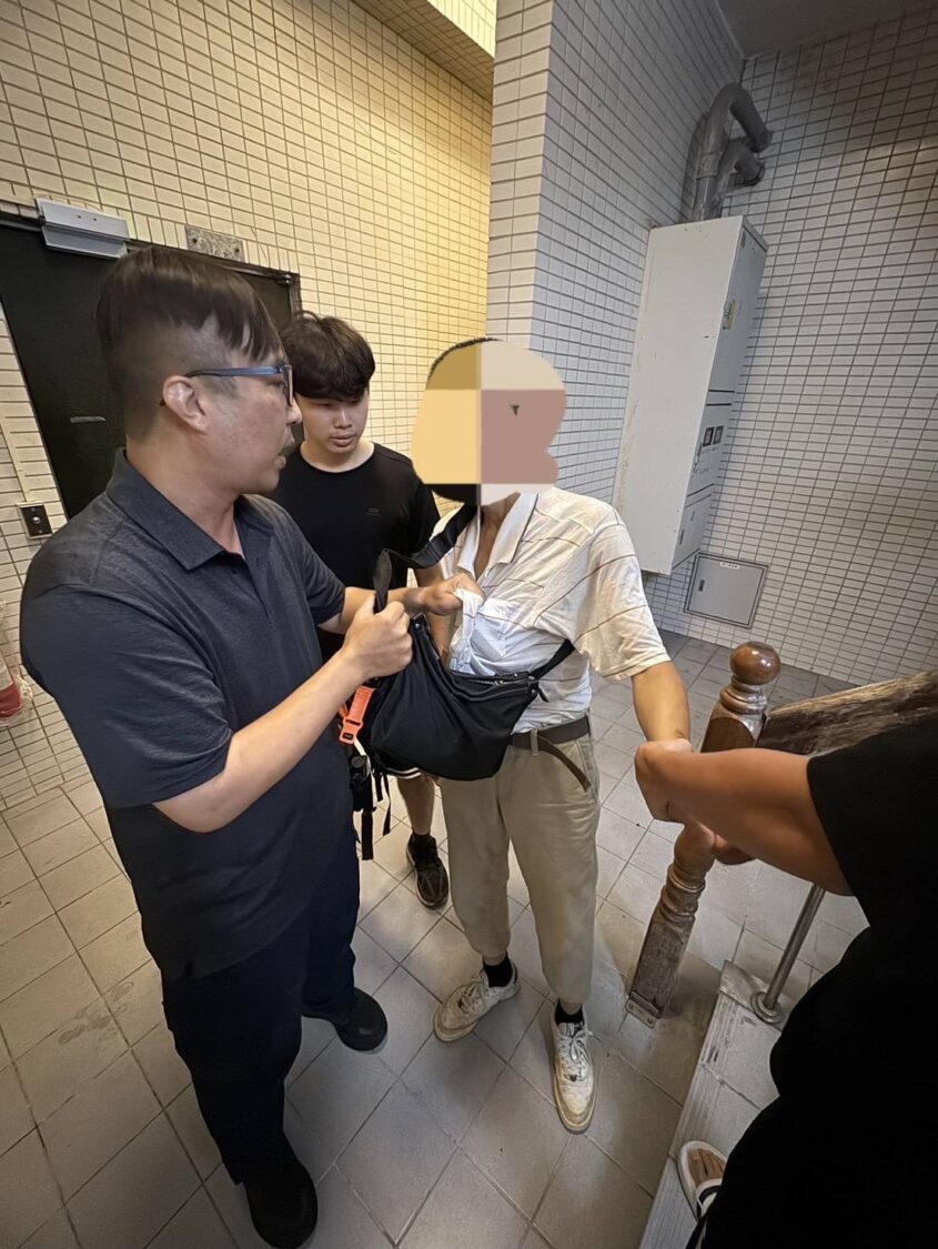 警方循線追緝,成功拘提涉案犯嫌到案,起獲毒品與相關證物。(圖/記者張家燁翻攝)