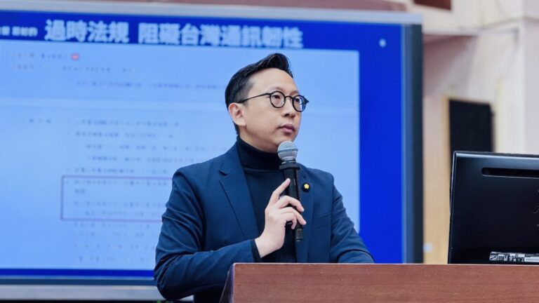 葛如鈞委員強調，台灣不能再因為過時法規與部會間的本位主義，拖延建立通訊多元韌性的時機。(圖／葛如鈞國會辦公室)