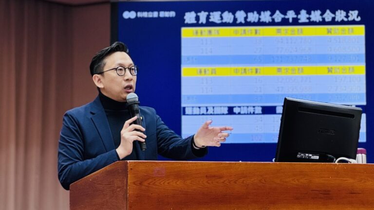 葛如鈞指出，平台兩年僅募得1200萬元，距離運動員及團隊超過2.5億元的需求落差巨大。(圖／葛如鈞國會辦公室)