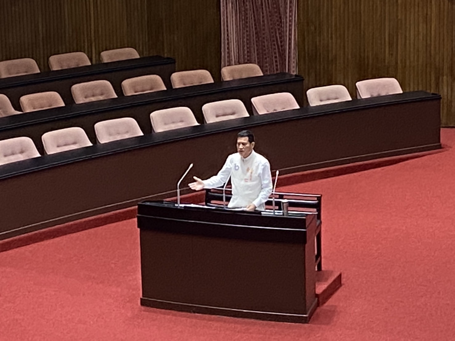 國民黨平地原住民立委黃仁除協助推動花蓮聯隊噪音補助，也針對空軍七聯隊台東志航基地噪音補償不足的問題持續發聲。(圖／資料照片)