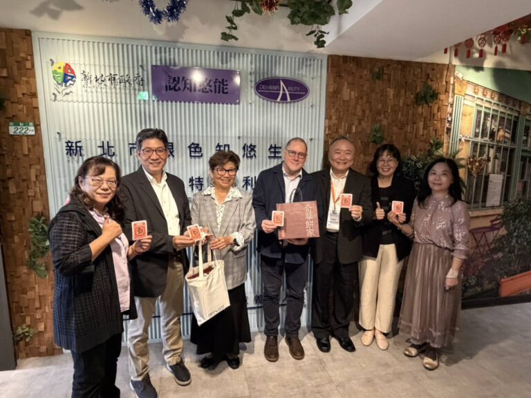 新北市導入「認知悠能」照護模式。(圖/甄瑞興提供)