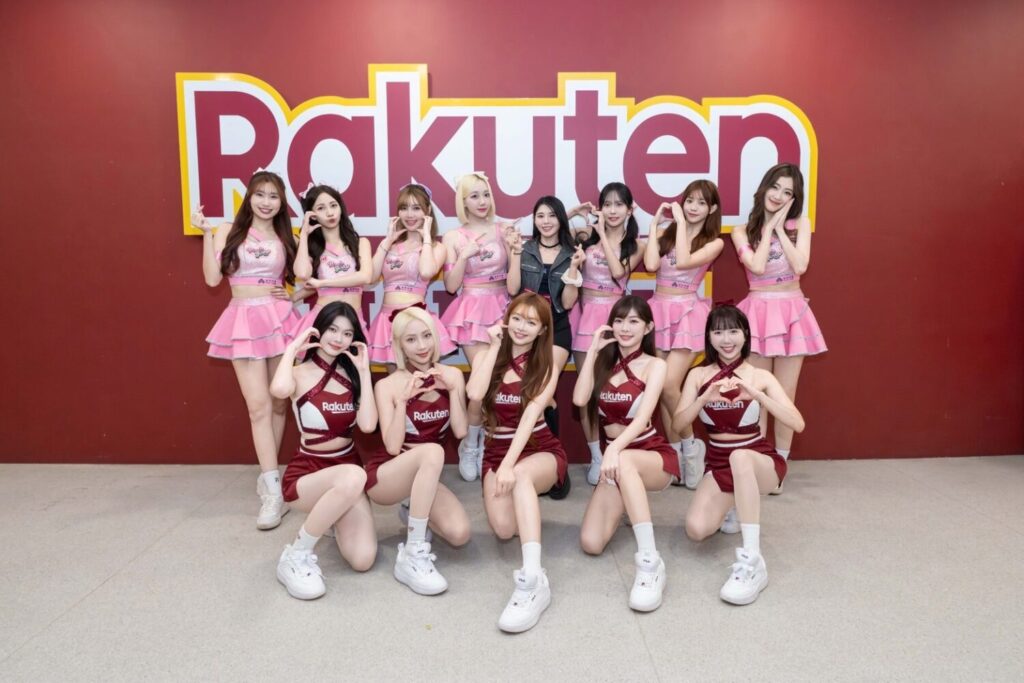 17LIVE桃氣女孩首度跨界與樂天女孩合作演出。(圖/影響力動能 提供)