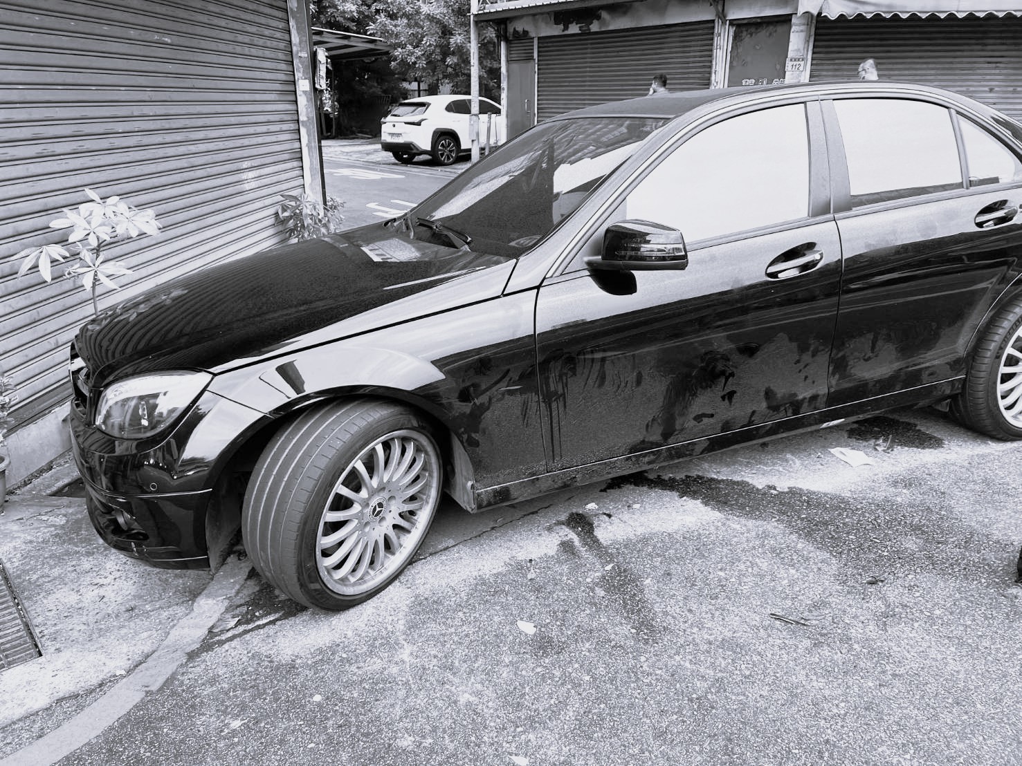 警方得知事故到場後即協助送醫，雙方酒測皆也都無酒駕情事，肇責目前仍在釐清中，死者家屬也懇求「所有經過的好心人提供影像」。（記者翻攝）