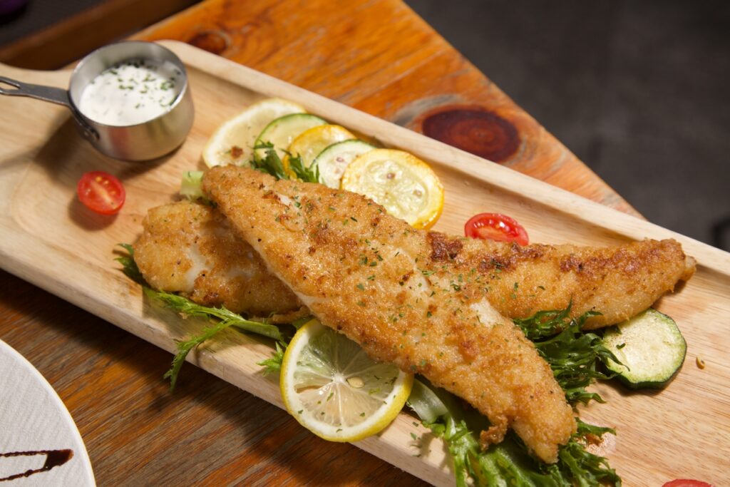 風味香煎比目魚佐香草醬。( 圖 / 業者提供 )