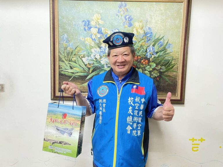 空軍地勤榮民生命史,是本世紀最值得典藏的書籍,本書僅向最偉大的無名英雄,地勤人員致敬。(圖/主辦 提供)