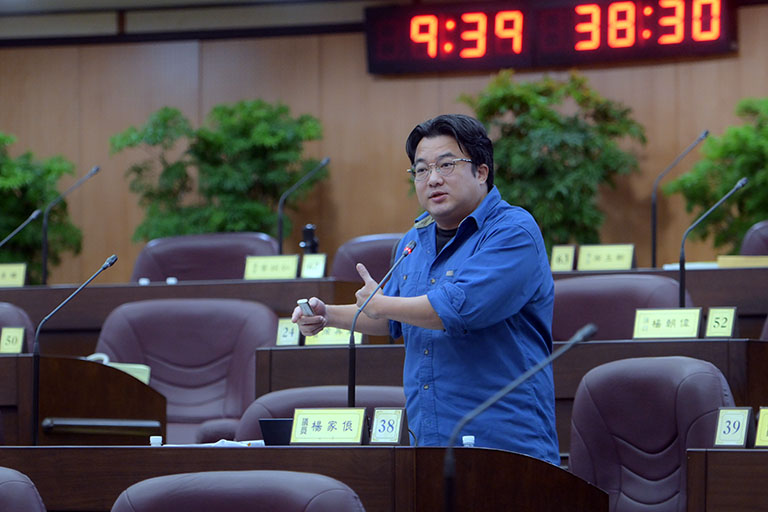 教師荒加劇長照量能受考驗 楊家俍議員要求市府加速整合 - https://www.watchmedia01.com