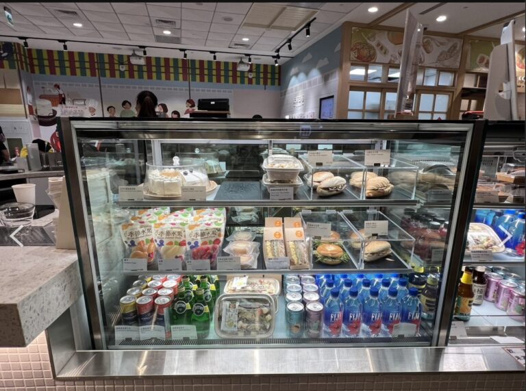 北農截切生鮮水果進駐昇恆昌餐飲據點,旅客在機場即可品味新鮮臺灣水果。(圖/記者 張泓笙翻攝)