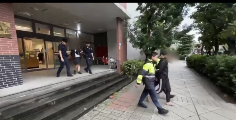 移送畫面(圖/記者戴昱弘 翻攝）