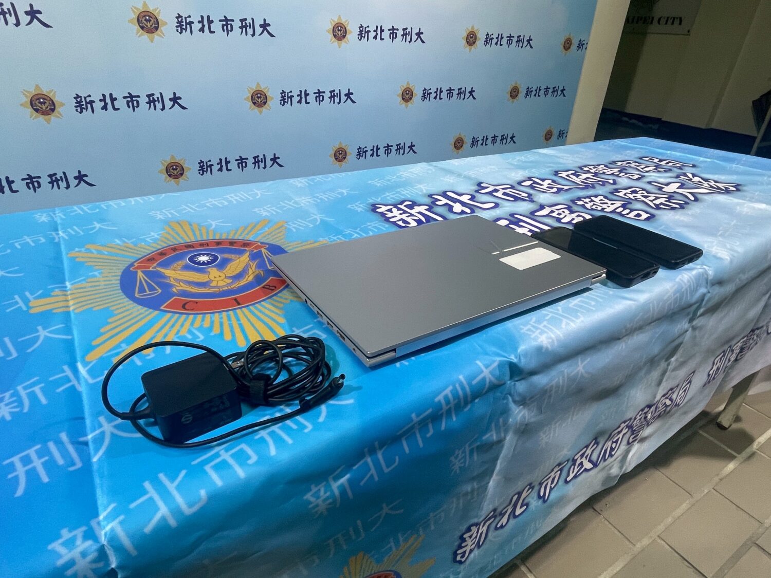 竹聯幫弘仁會涉虛擬幣洗錢 新北刑大再逮涉洩密孫姓律師 - https://www.watchmedia01.com