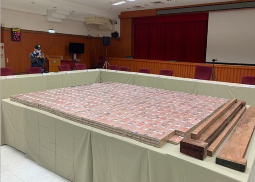 新北市警方破獲「1172陸上最大宗海洛因毒品走私案」。（記者徐煜勝翻攝）