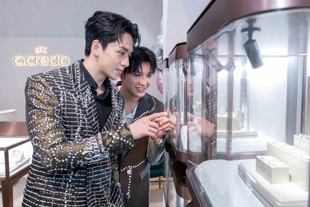 德國工藝美學,專屬打造全方位客製,超過165萬種的組合廣受歡迎。(圖片提供:亞立詩婚戒)