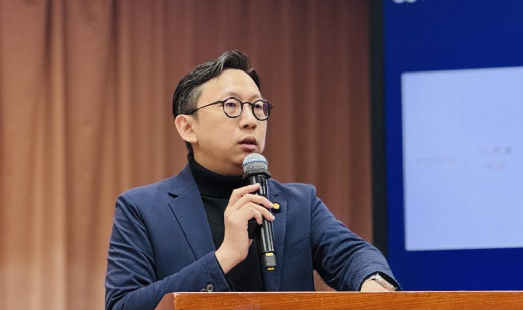 葛如鈞委員強調，「人工智慧基本法草案」若能順利三讀通過，將可從法治面推動AI技術健康發展，真正落實「科技島」的國家定位。(圖／葛如鈞國會辦公室)