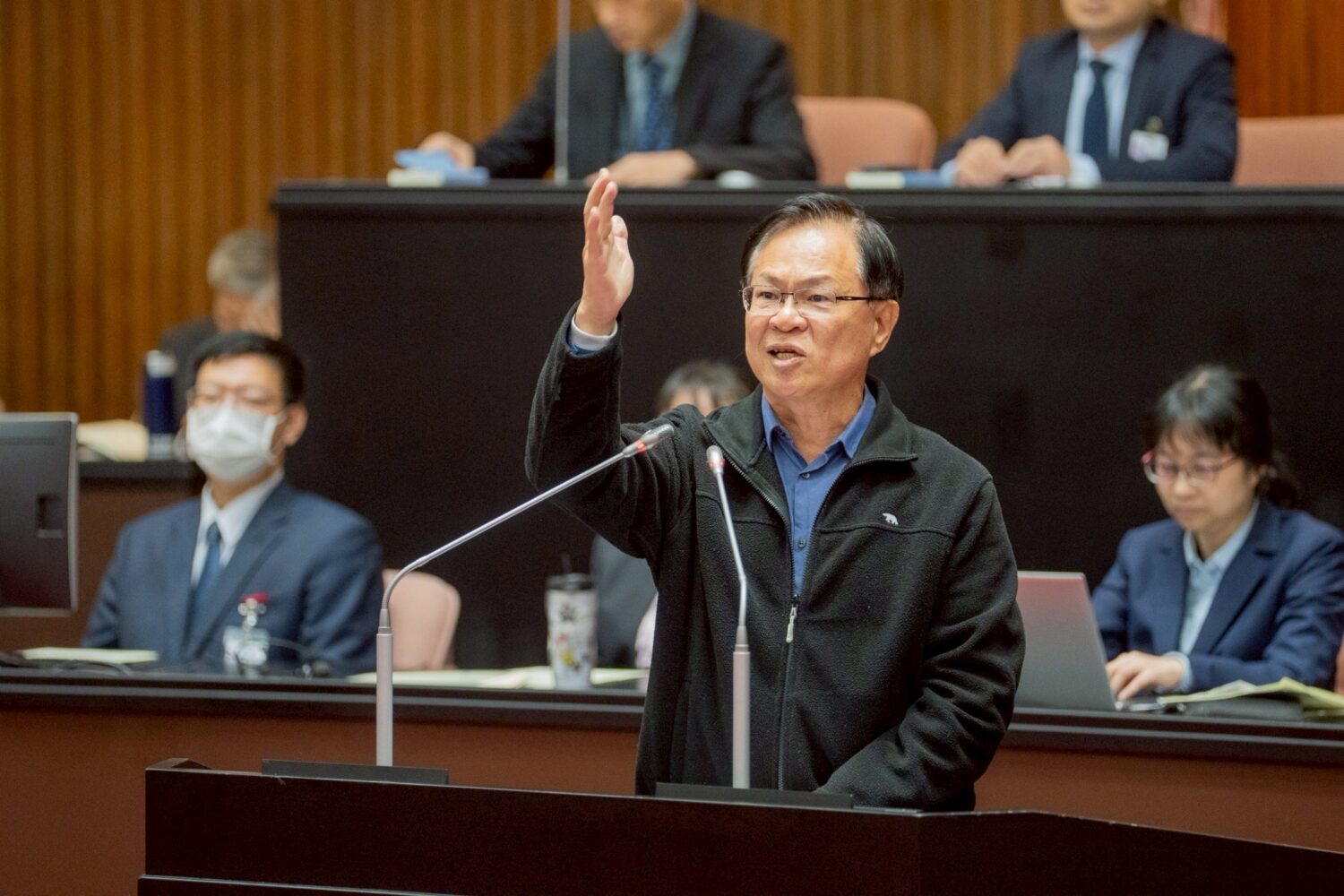 張啓楷提醒,此次出口鬆綁並不代表風險解除。H200晶片未來仍面臨數項不確定因素。(圖/張啓楷國會辦公室)