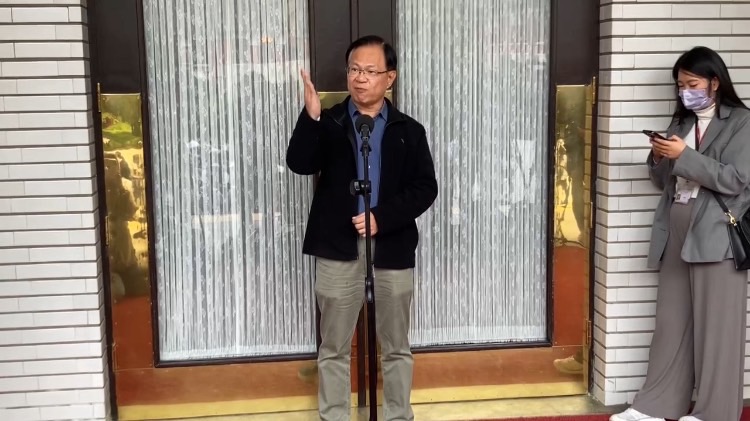 明天將獲民眾黨徵召參選嘉義市長，張啓楷表示，自己將「無條件尊重黨中央的決定」。（圖／張啓楷國會辦公室）