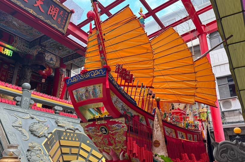 蘭陽第一艘王船亮相，象徵地方祈福與文化傳承。（圖／宜蘭八重山西關廟提供）