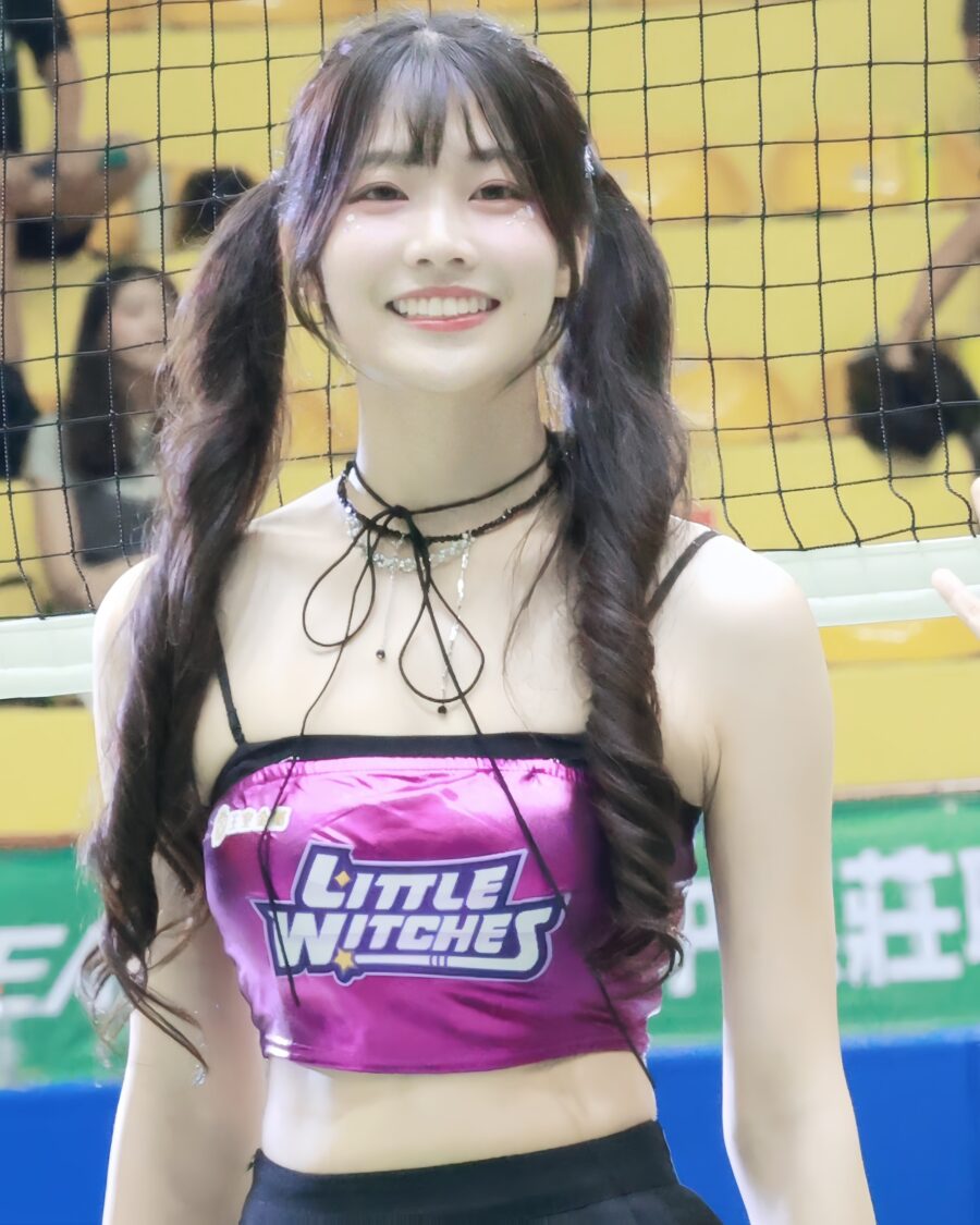 娜比:「希望我能成為一位能讓大家真心喜歡,也能展現專業的啦啦隊員。」(圖/供稿單位 提供)