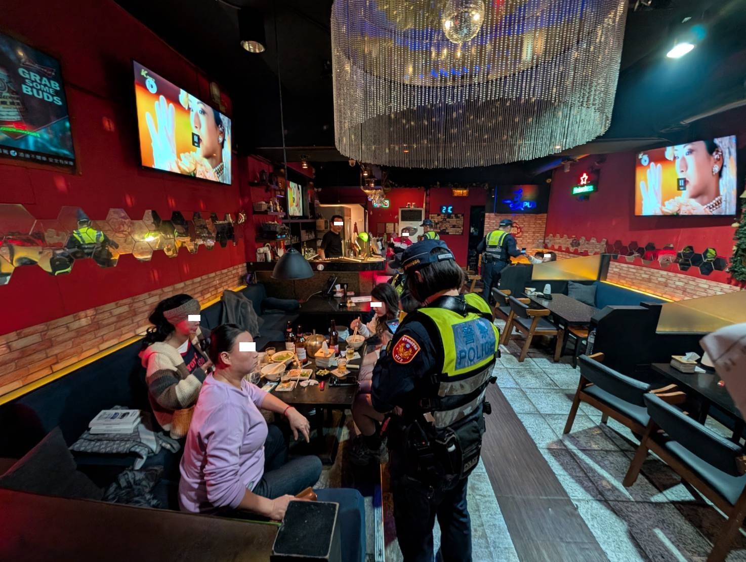 「警察就在身邊!」中市警擴大臨檢展現維安決心 - https://www.watchmedia01.com