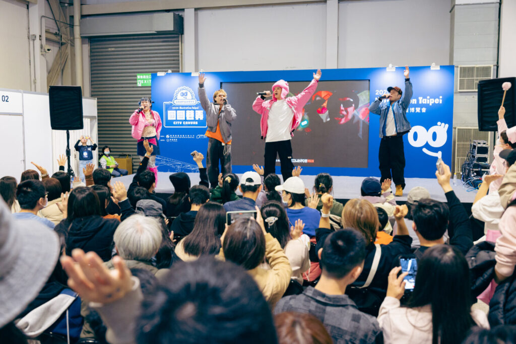 知名插畫家-恐龍的房間與現場粉絲熱情互動。(圖／ 主辦單位提供）