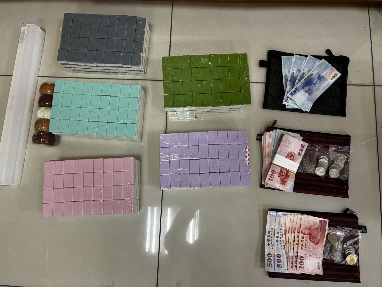 現場查扣之證物照片。（圖／記者 趙靜姸翻攝）