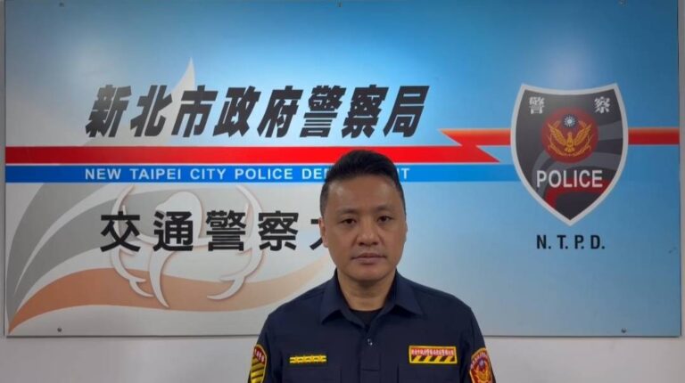新北交大副大隊長陳冠宇說明案情。(記者李健興翻攝)