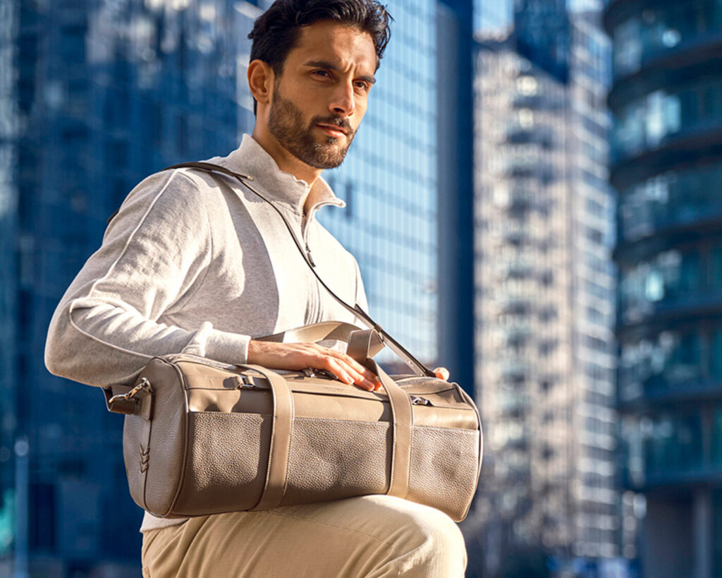 COMPTOIR 主理人本身也是設計師。於2018年在倫敦成立 VIVVANT，設計一系列男性的鞋款與包款，並於義大利佛羅倫斯進行製作。(圖/潮洋行 提供)