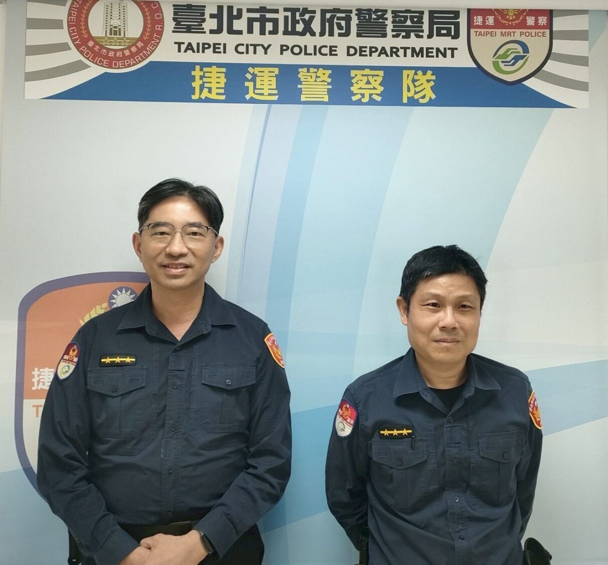 現場處理員警：警員陳君良(左)、李勝文(右)。(記者李健興翻攝)