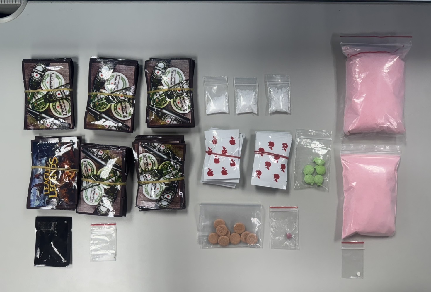 遭查獲數類毒品。（記者徐煜勝翻攝）