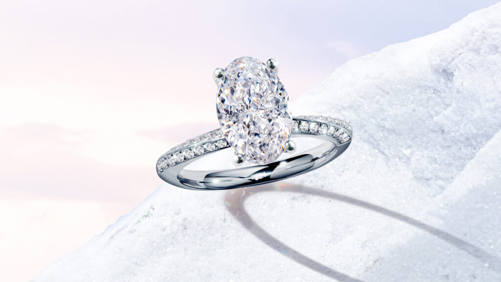 My Ring Studio 主鑽可自由選擇多種車工鑽石，即時設計不同切工與風格差異。（ALUXE亞立詩提供）