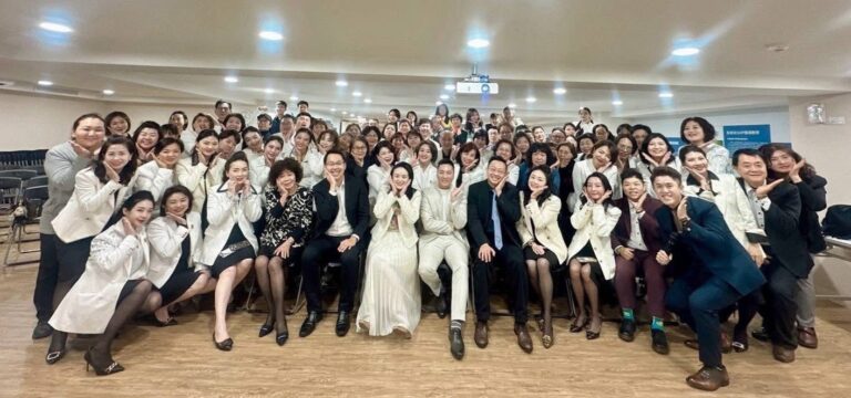 星寶生技特別在2月10號邀請來自馬來西亞的管子翔博士與管子豪博士來台演講【世界級專利 SOD × 逆齡科學全解析】讓不少會員及專家學者慕名而來！(圖/星寶生技 提供)