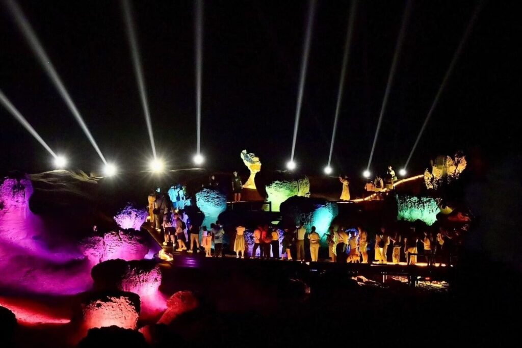 野柳石光夜訪女王歷年照片。（圖／北觀處提供）